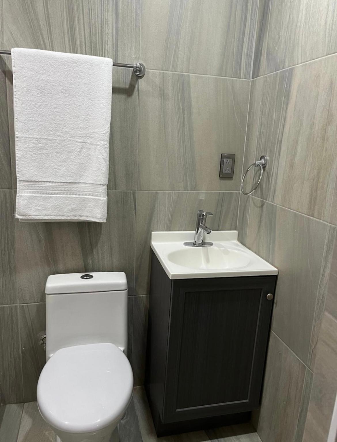 Apartamentos Aeropuerto Ciudad Juarez Luaran gambar