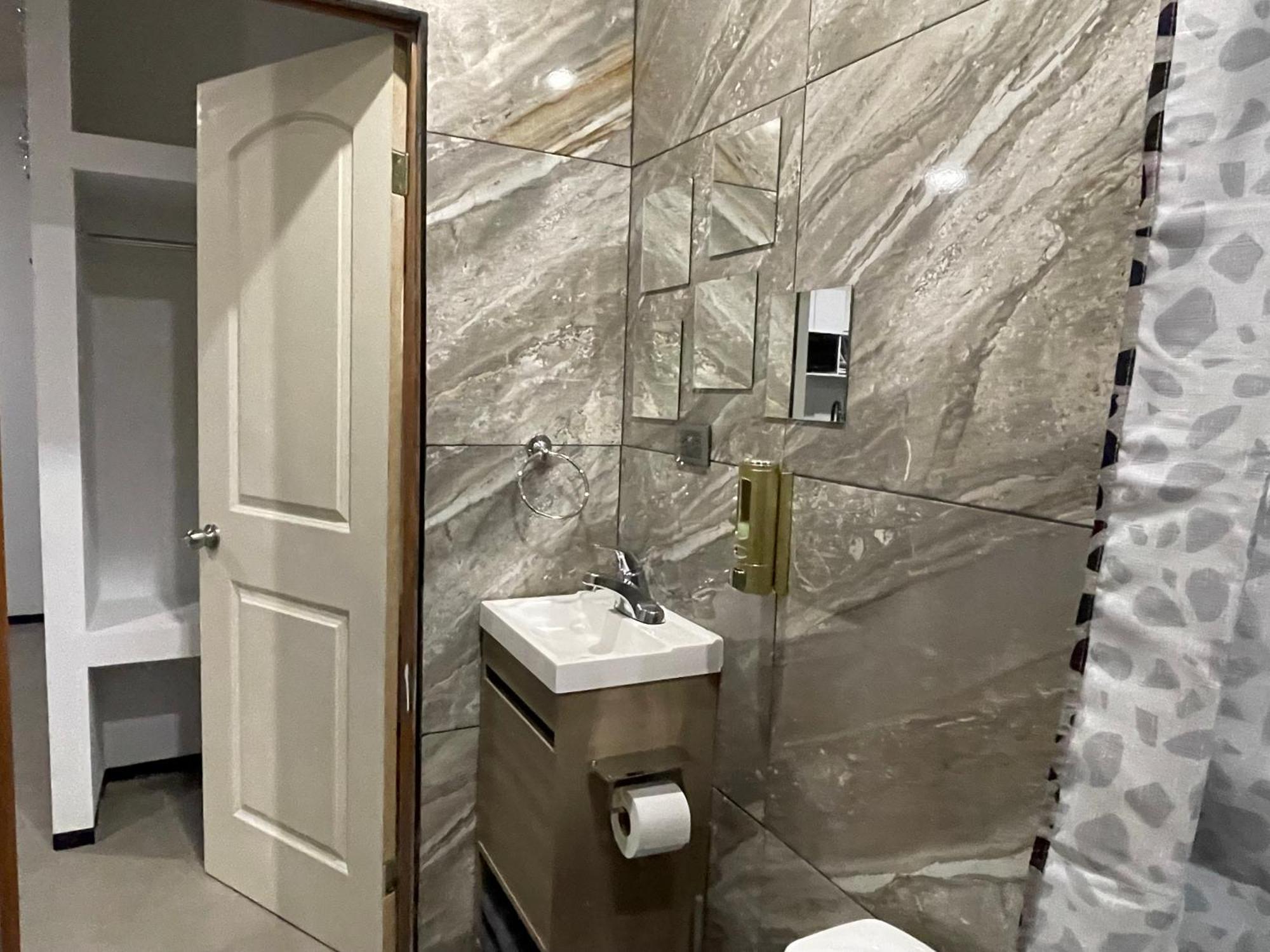 Apartamentos Aeropuerto Ciudad Juarez Luaran gambar